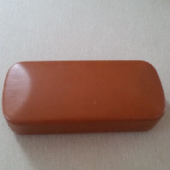 Fossil tan eyeglass case EUC - Picture 3 of 4